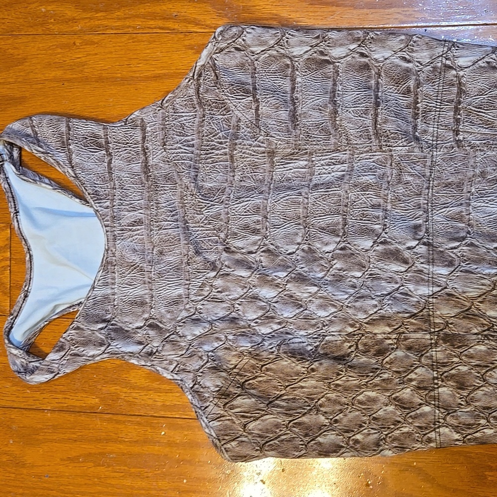 Varley Brown Reptile Skin Active Crop Top Size Small